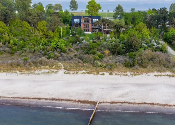 Villa Schmidt Warnemuende - Strandhaus In Erster Meereslinie IV